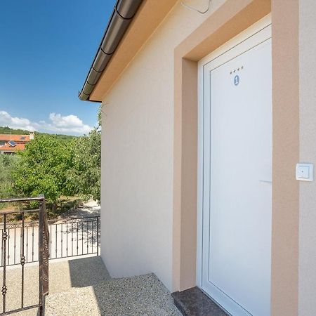 Small Village Apartman Brusici Esterno foto